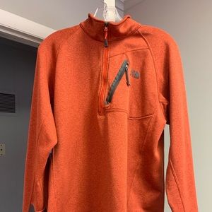 The North Face Men’s 1/2 Zip Pullover MEDIUM!